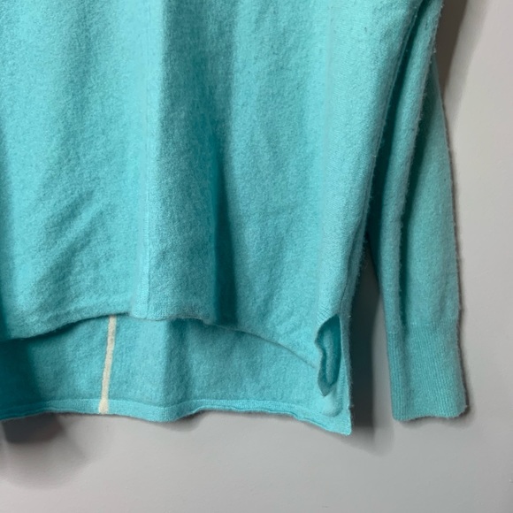 Lilly Pulitzer Cashmere V-Neck Sweater, sz. L - Picture 6 of 6